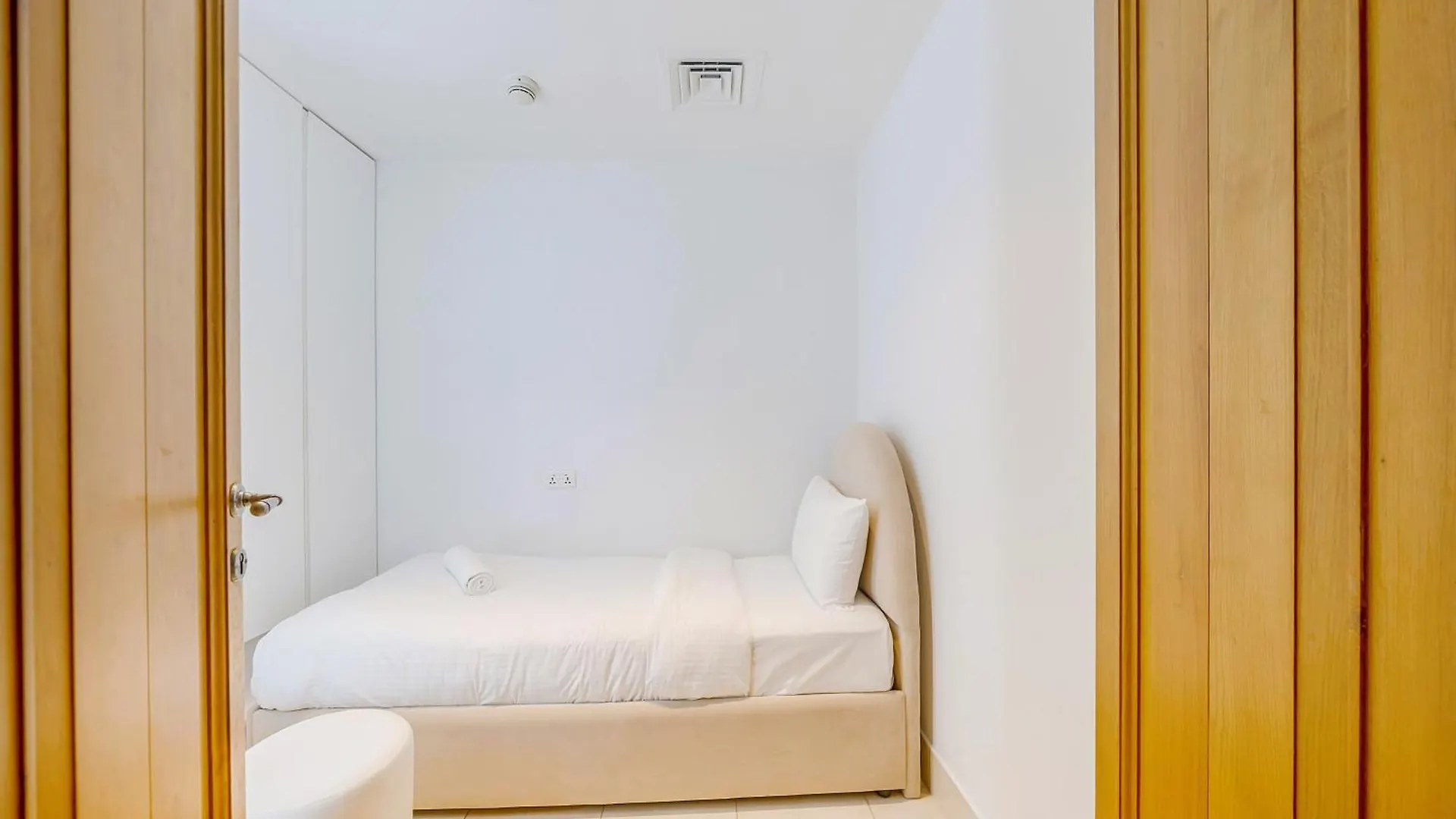 Апартаменты Downtown Burj Khalifa View Luxury 2 Bed Дубай